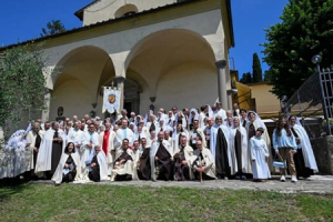 Castellina's “La Famiglia” Joins Third Order