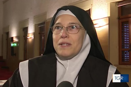 Book of Sr Daniela on Multiple Sclerosis presented