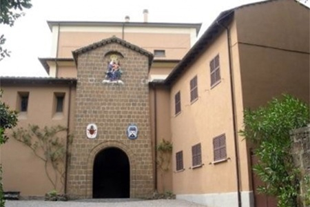 Celebran el capítulo en el monasterio carmelita de Vetralla